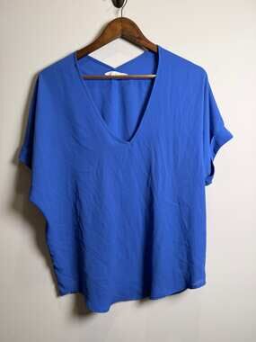 Women's Lush Royal Blue V-Neck Short Sleeve Blouse Small